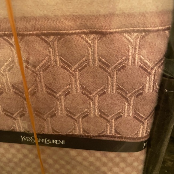 NEW YSL wool blanket - Picture 8 of 8